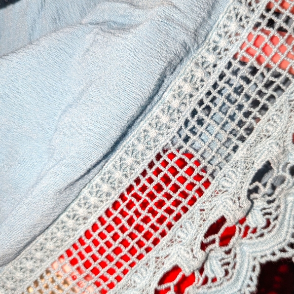 Light blue off shoulder lace hem top - Picture 5 of 5